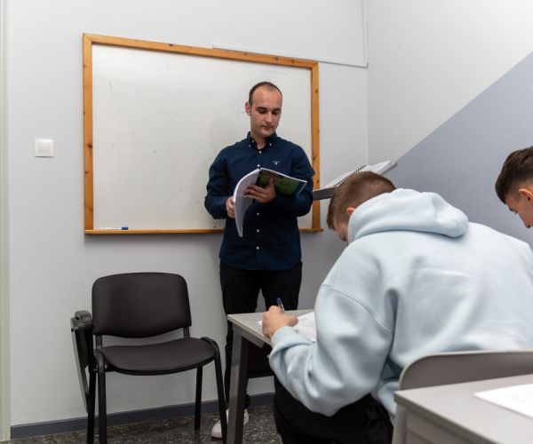 φωτογραφίες φροντιστήρια λάρισα