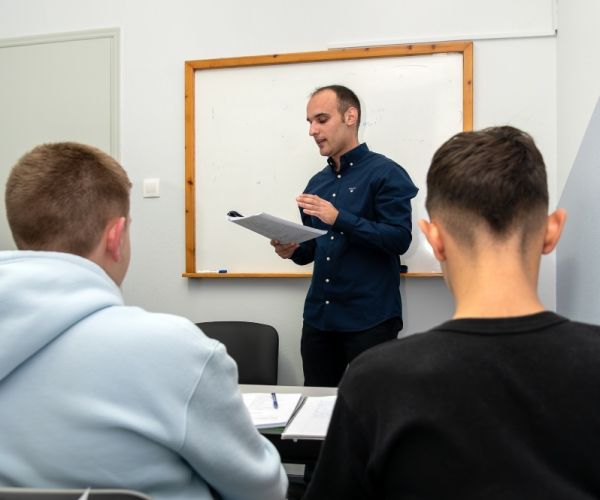 φωτογραφίες φροντιστήρια λάρισα