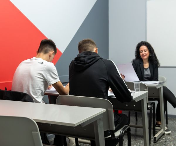 φωτογραφίες φροντιστήρια λάρισα