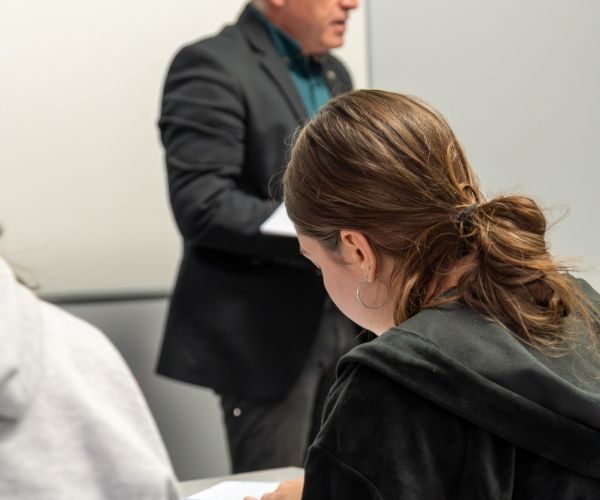 φωτογραφίες φροντιστήρια λάρισα