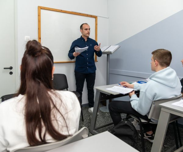 φωτογραφίες φροντιστήρια λάρισα