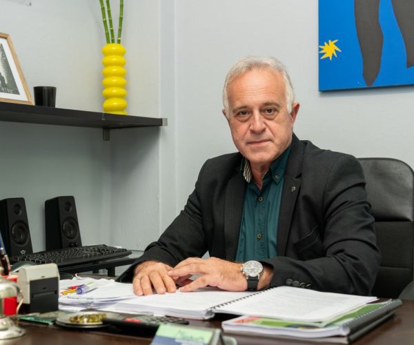 φωτογραφίες φροντιστήρια λάρισα