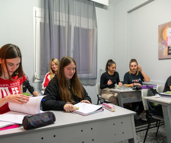 φωτογραφίες φροντιστήρια λάρισα