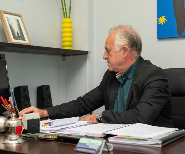 φωτογραφίες φροντιστήρια λάρισα