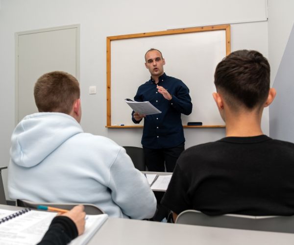 φωτογραφίες φροντιστήρια λάρισα