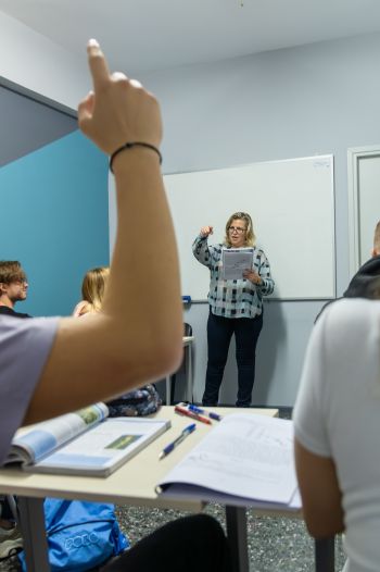 Πετροπούλου Παγώνα Μόρφωση Φιλόλογος