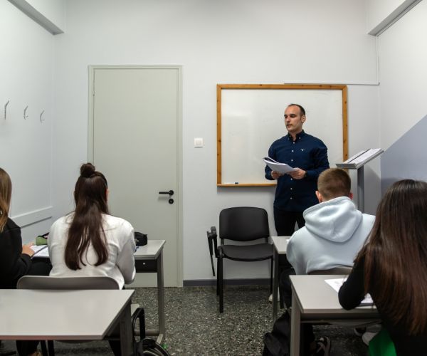 φωτογραφίες φροντιστήρια λάρισα