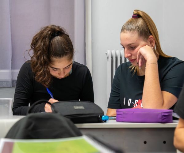 φωτογραφίες φροντιστήρια λάρισα