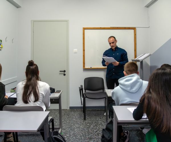 φωτογραφίες φροντιστήρια λάρισα