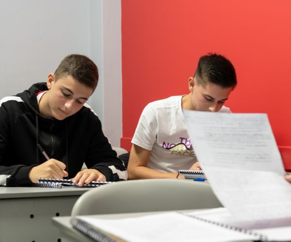 φωτογραφίες φροντιστήρια λάρισα