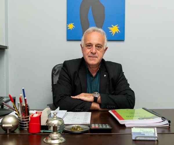 φωτογραφίες φροντιστήρια λάρισα