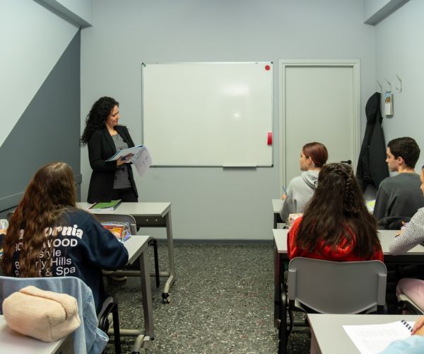 φωτογραφίες φροντιστήρια λάρισα