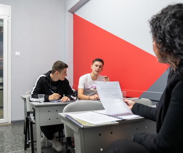 φωτογραφίες φροντιστήρια λάρισα