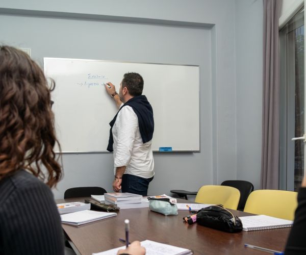 φωτογραφίες φροντιστήρια λάρισα